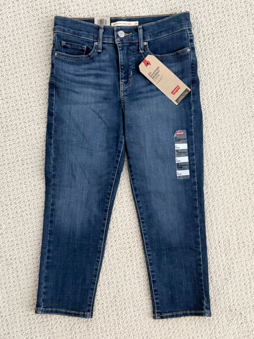 NWT Levi’s 311 Shaping Skinny Capri Jeans